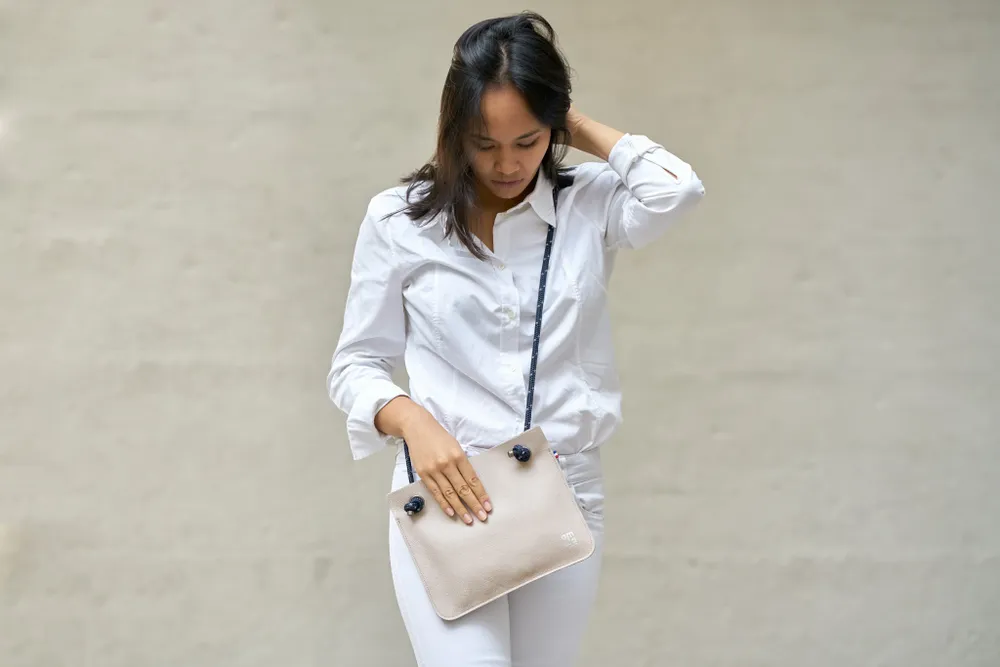 Sacs et cabas - SAC POCHETTE CUIR ANNA - AMWA AND CO