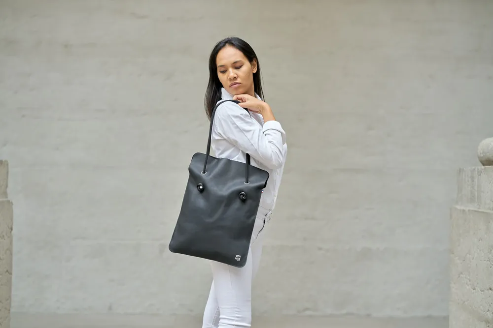 Bags and totes - DIVINE SMOOTH LEATHER BAG - MADE IN FRANCE - AMWA AND CO