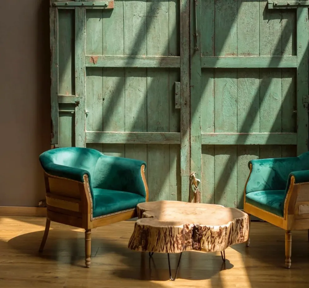 Chaises pour collectivités - Paris Low Essence |Fauteuil et Canapé - CREARTE COLLECTIONS