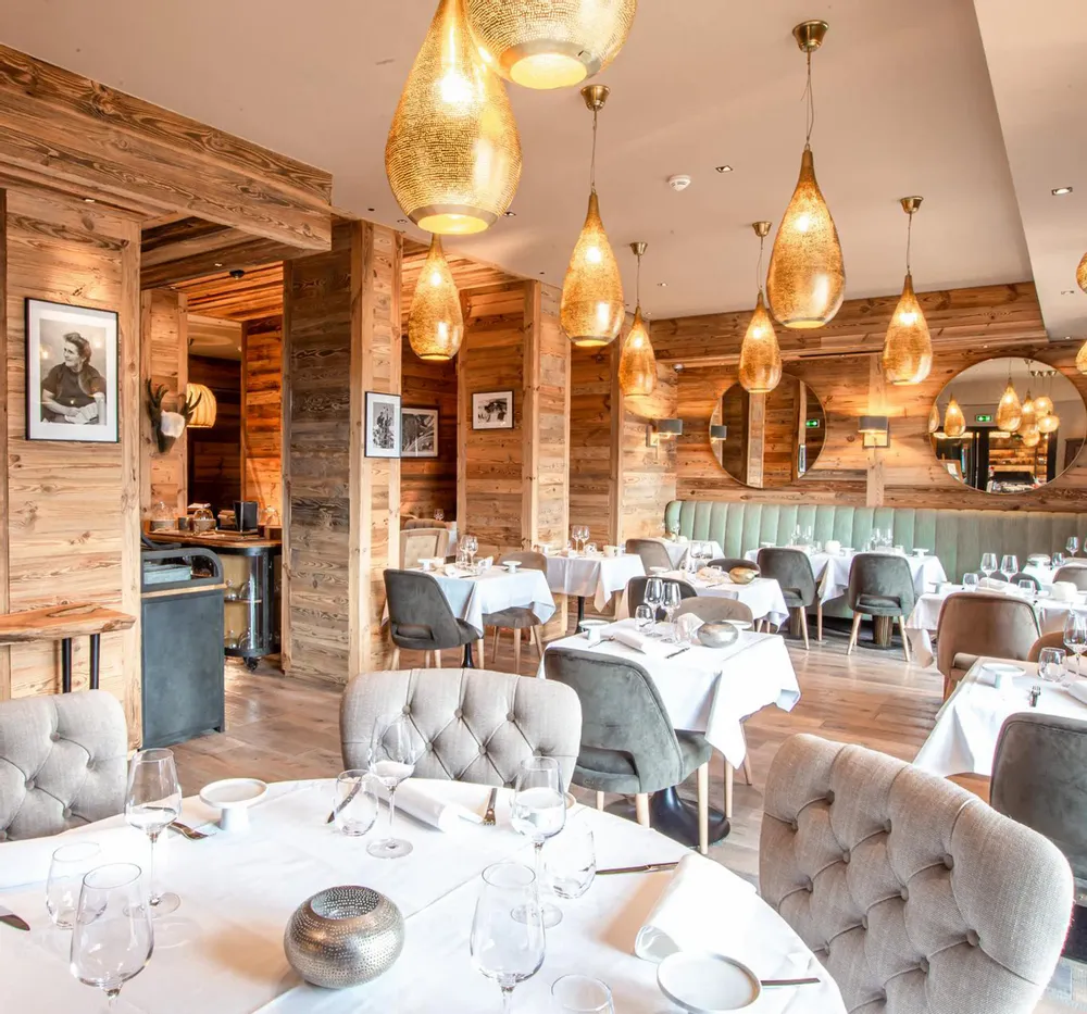 Chairs for hospitalities & contracts - Gaston Chair Essence | Chair - CREARTE COLLECTIONS