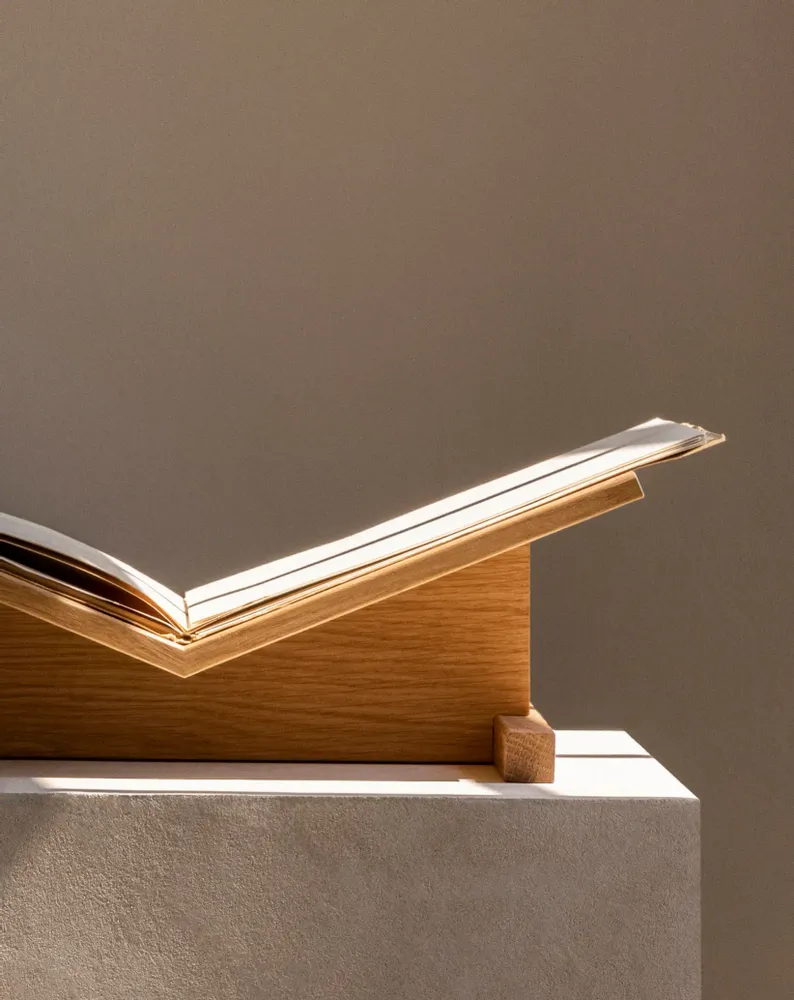 Bibliothèques - Page — Oak | Livre - NEW MAGS