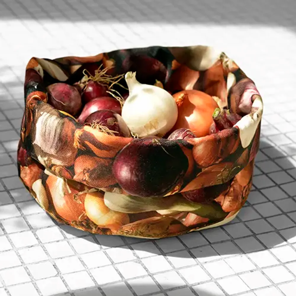 Homewear textile - Corbeille en tissu imprimé Oignons - MARON BOUILLIE