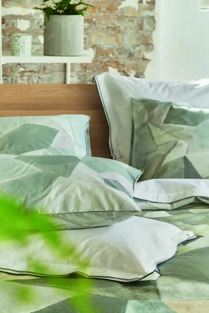 Bed linens - Geo Moderne Pewter - Cotton Percale Bedding Set - DESIGNERS GUILD