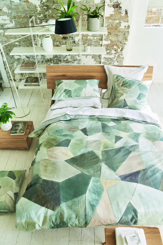 Bed linens - Geo Moderne Pewter - Cotton Percale Bedding Set - DESIGNERS GUILD