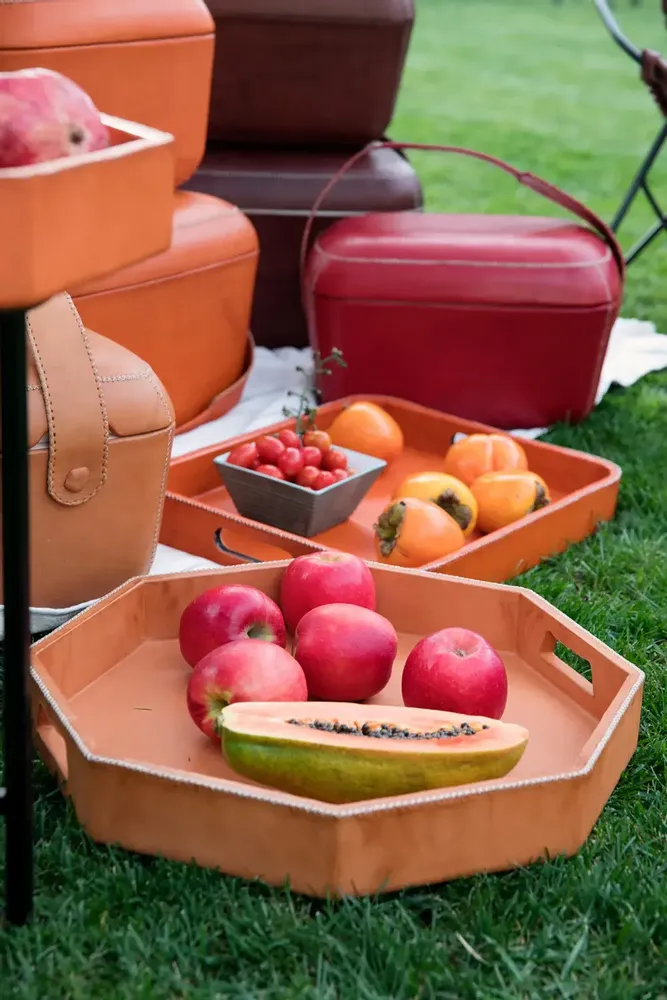 Kitchen utensils - Octogonal leather tray - SOL & LUNA