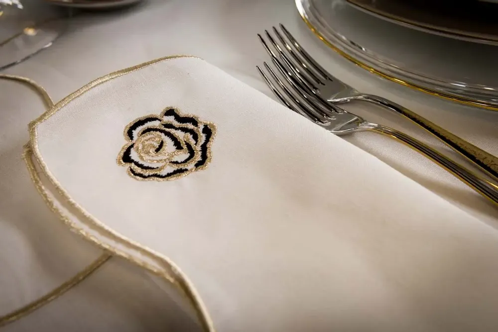 Linge de table textile - MOD. RICAMATE DE ROSE - MAISON CLAIRE