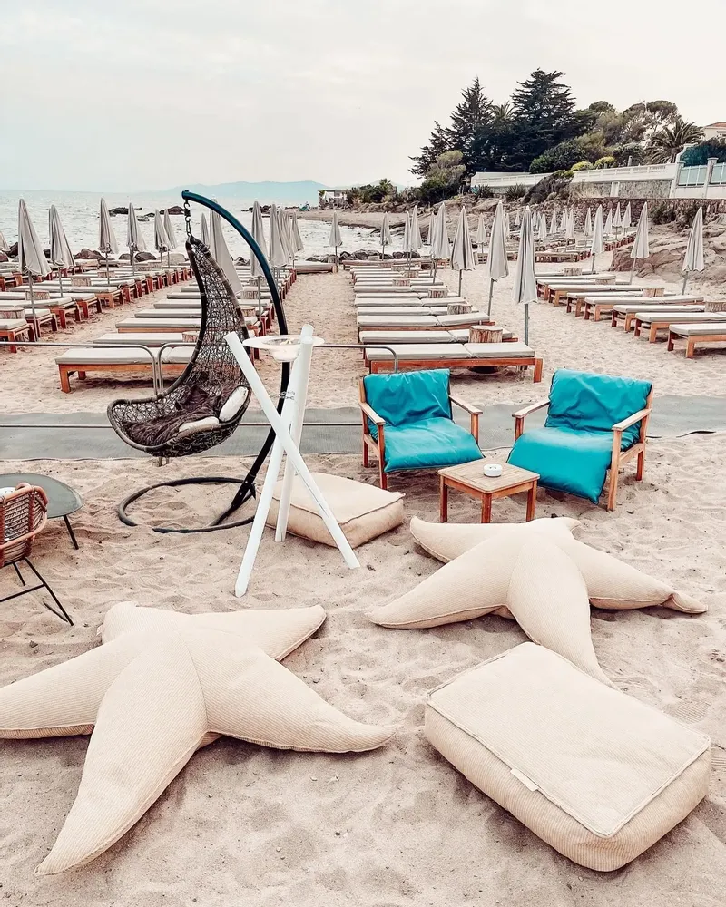 Poufs - Pouf XL flottant étoile de mer effet raphia - MX HOME