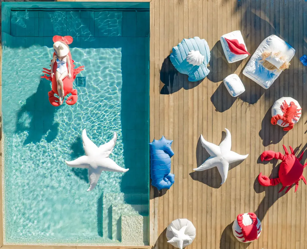 Deck chairs - XL blue seahorse floating bean bag - MX HOME