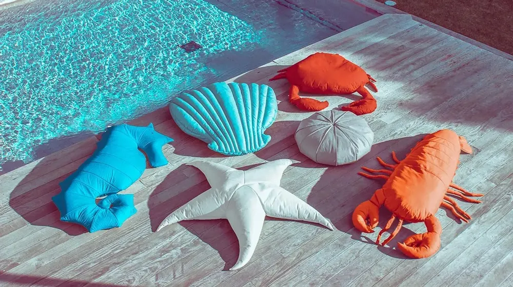 Deck chairs - XL blue seahorse floating bean bag - MX HOME