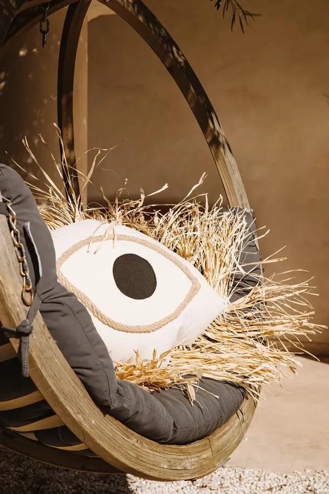Coussins - Coussin oeil grec blanc avec franges en raphia - MX HOME