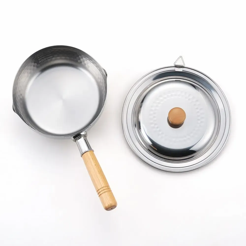 Casseroles - Casserole de 18 cm en acier inoxydable, martelée avec deux becs verseurs - collection Yukihira / YOSHIKAWA - ABINGPLUS