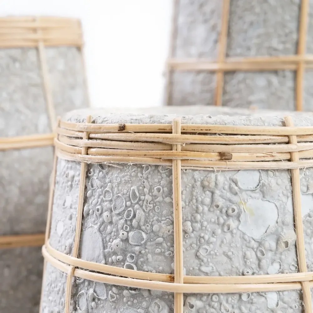 Vases - Vase The Cutie - Béton naturel - L - BAZAR BIZAR LIVING