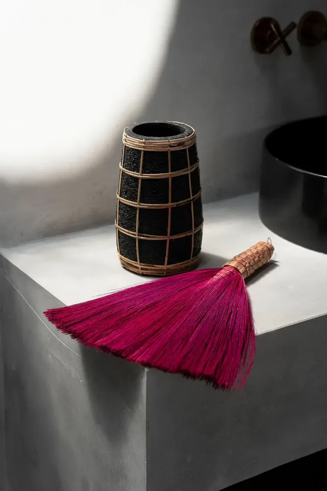 Vases - The Cutie Vase - Black Natural - S - BAZAR BIZAR LIVING