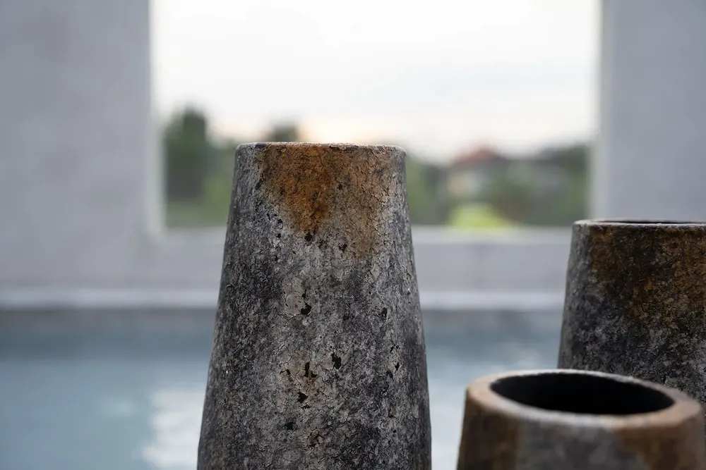 Vases - The Spooky Vase - Antique Grey - L - BAZAR BIZAR LIVING