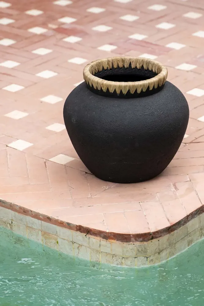 Vases - Le Vase Styly - Noir Naturel - L - BAZAR BIZAR LIVING