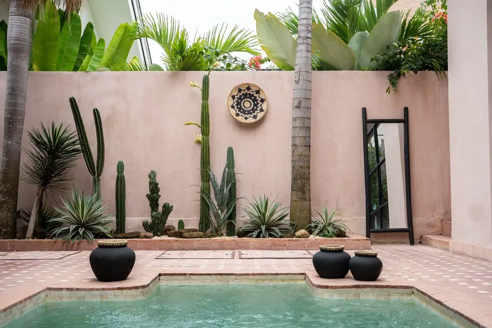 Vases - Le Vase Styly - Noir Naturel - M - BAZAR BIZAR LIVING