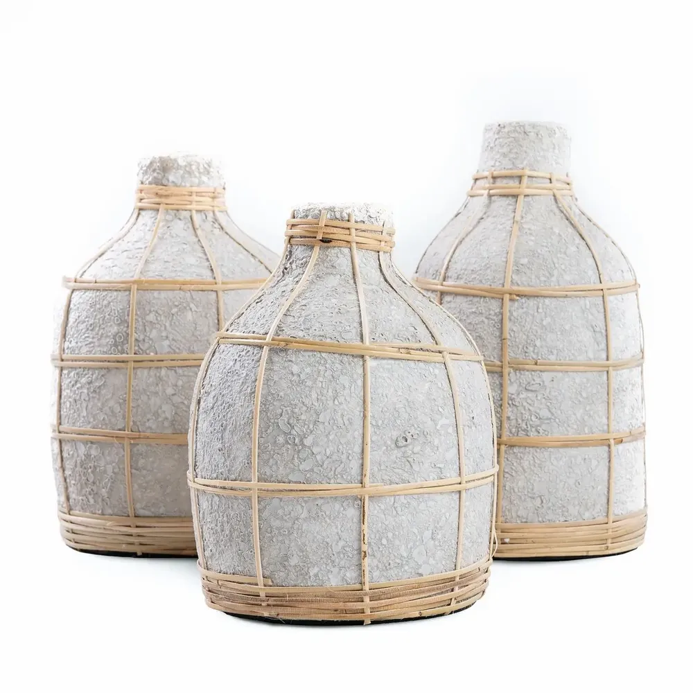 Vases - The Whoopy Vase - Concrete Natural - M - BAZAR BIZAR LIVING