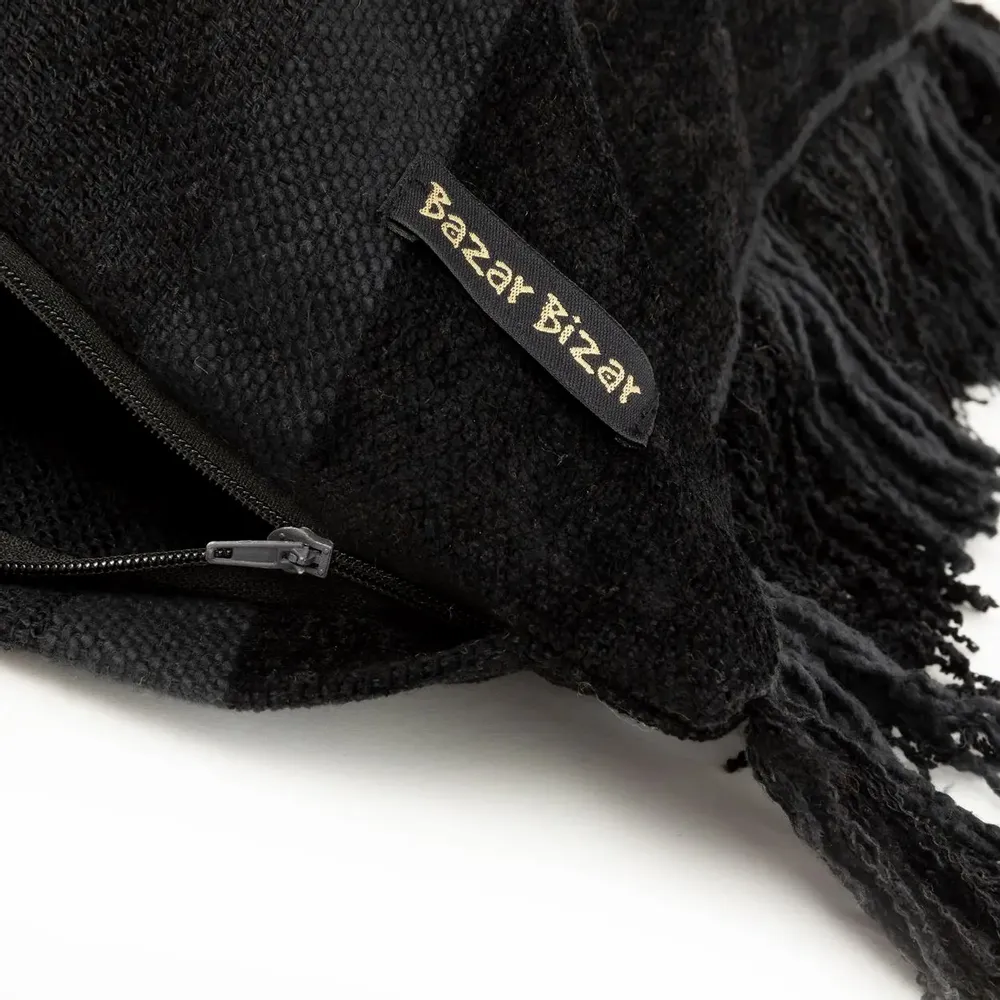 Coussins - La Housse de Coussin Oh My Gee - Velours Noir - 30x50 - BAZAR BIZAR LIVING