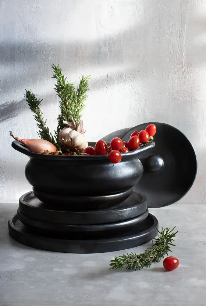 Plats et saladiers - Assiette classique The Burned, noire, L - BAZAR BIZAR LIVING