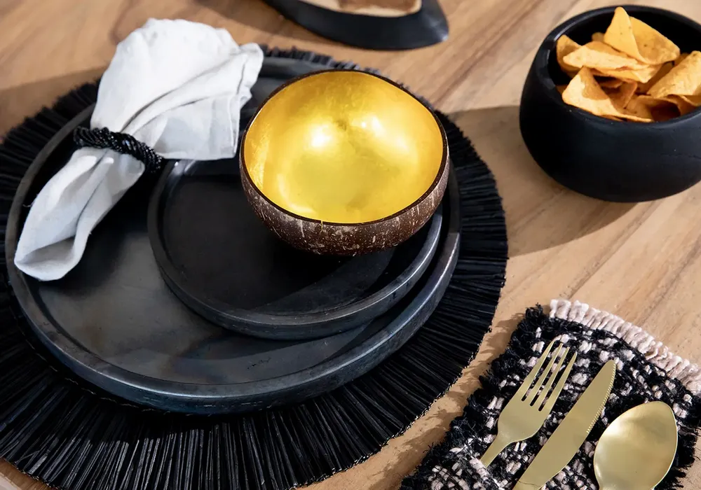 Platter and bowls - The Burned Plate - Black - L - BAZAR BIZAR LIVING
