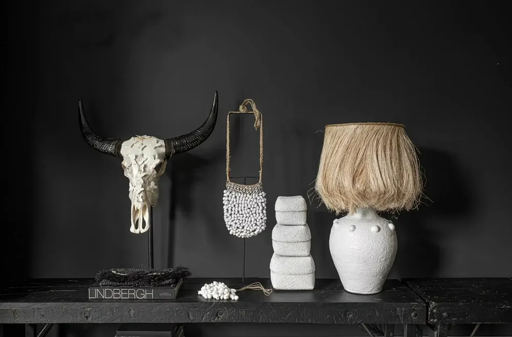 Decorative objects - The Shell Purse on Stand - BAZAR BIZAR LIVING