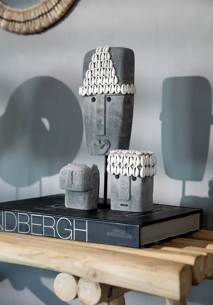 Sculptures, statuettes et miniatures - La pierre de Sumba #32 sur support - BAZAR BIZAR LIVING