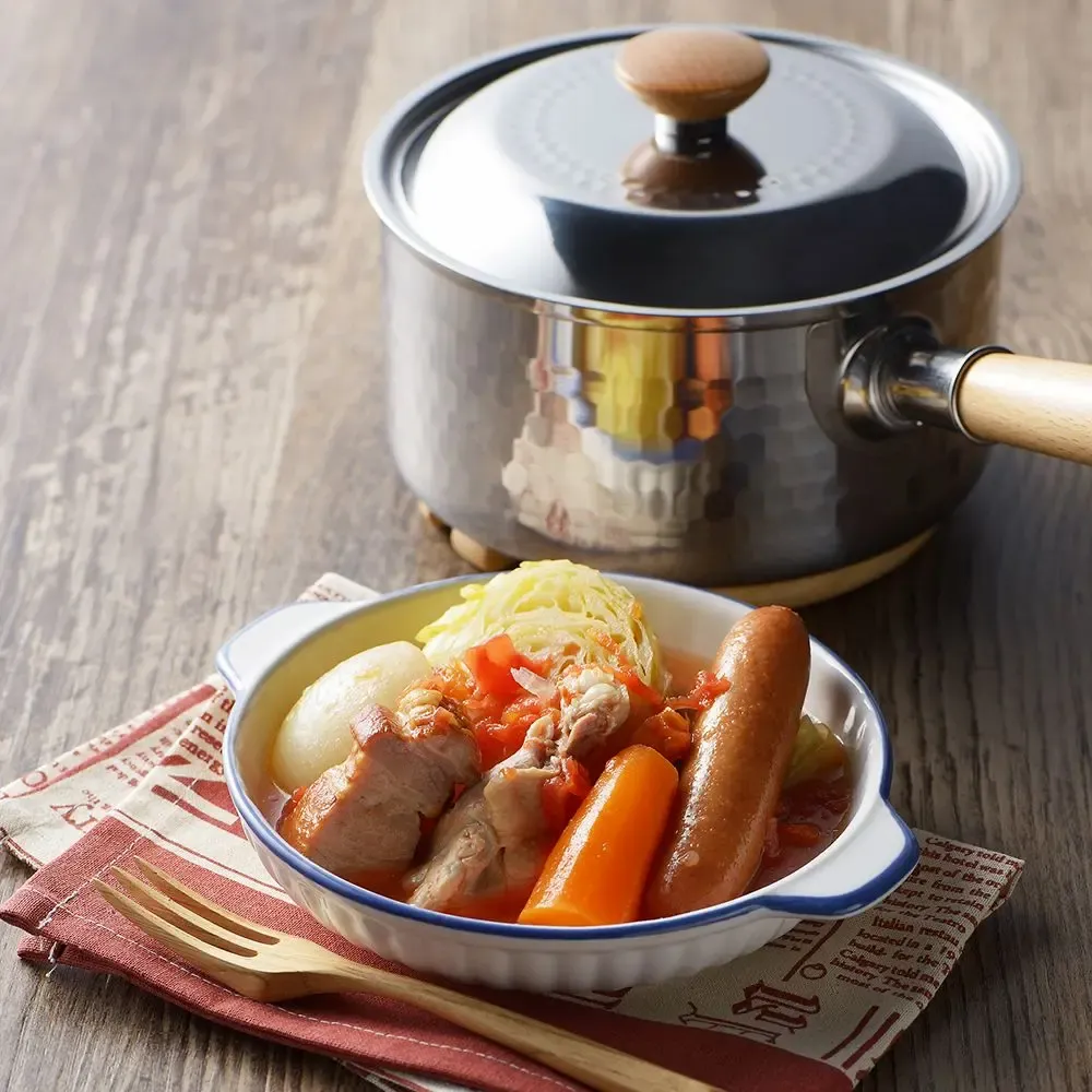 Casseroles - Marmite de 18 cm en acier inoxydable, martelée avec son couvercle  - collection Yukihira / YOSHIKAWA - ABINGPLUS