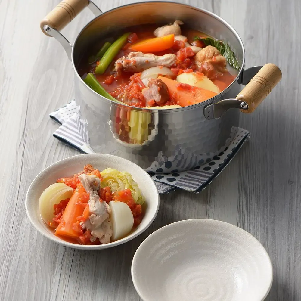 Casseroles - Marmite de 22 cm en acier inoxydable, martelée avec son couvercle - collection Yukihira / YOSHIKAWA - ABINGPLUS