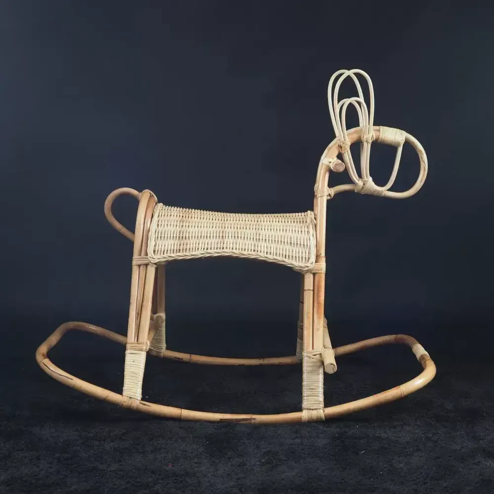 Jouets enfants - JIMY - Cheval à bascule en rotin vintage - HYDILE
