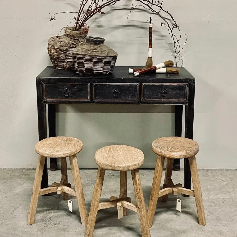 Stools - Old round stool - PAGODA INTERNATIONAL
