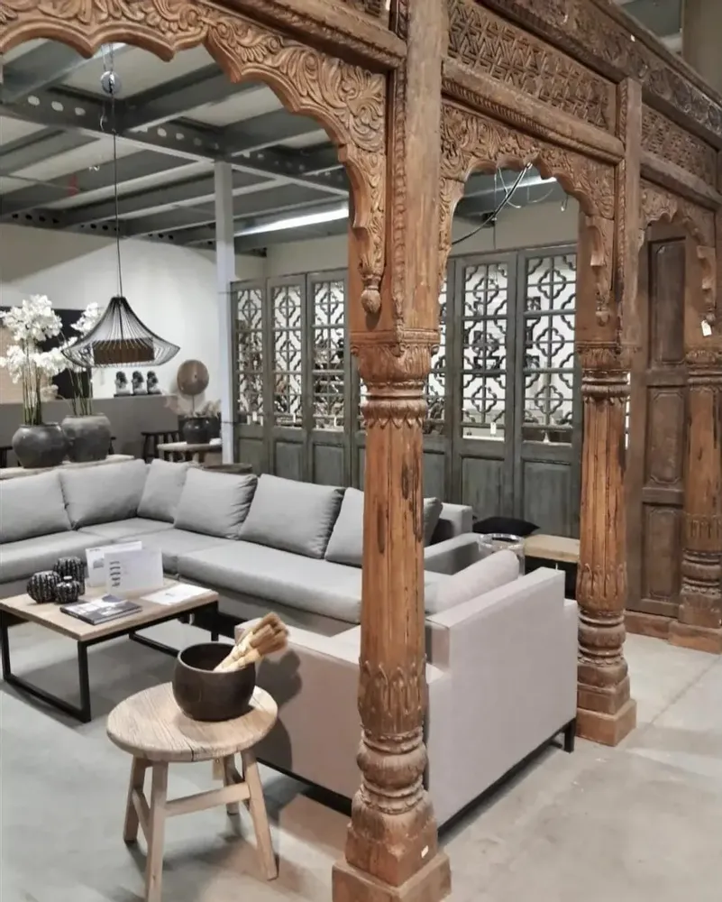 Design objects - Old wooden arch - PAGODA INTERNATIONAL