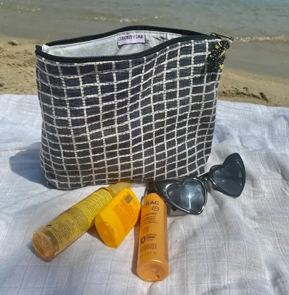 Accessoires de voyage - TROUSSE DE TOILETTE rectangle en KANTHA - CURIOSITY LAB