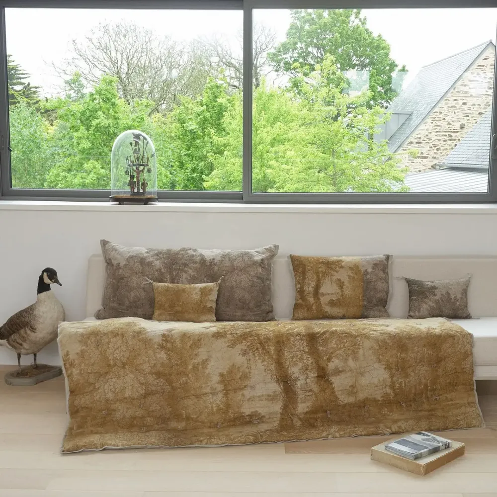 Plaids - CAMPAGNE Bout de lit en lin imprimé Ananbo 90x20 cm OCRE - EN FIL D'INDIENNE...