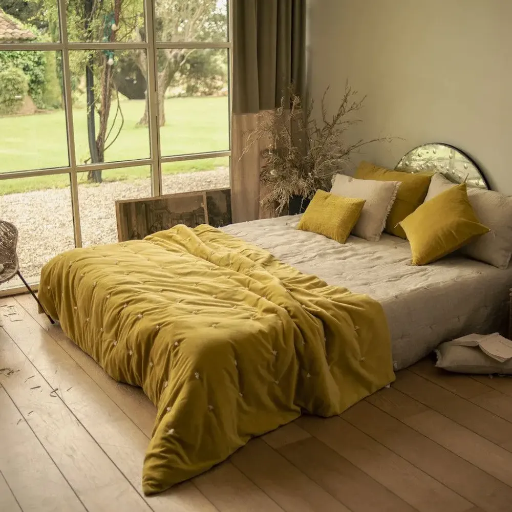 Linge de lit - LYRIC Courtepointe 140x240 cm LYRIC JAUNE - EN FIL D'INDIENNE...