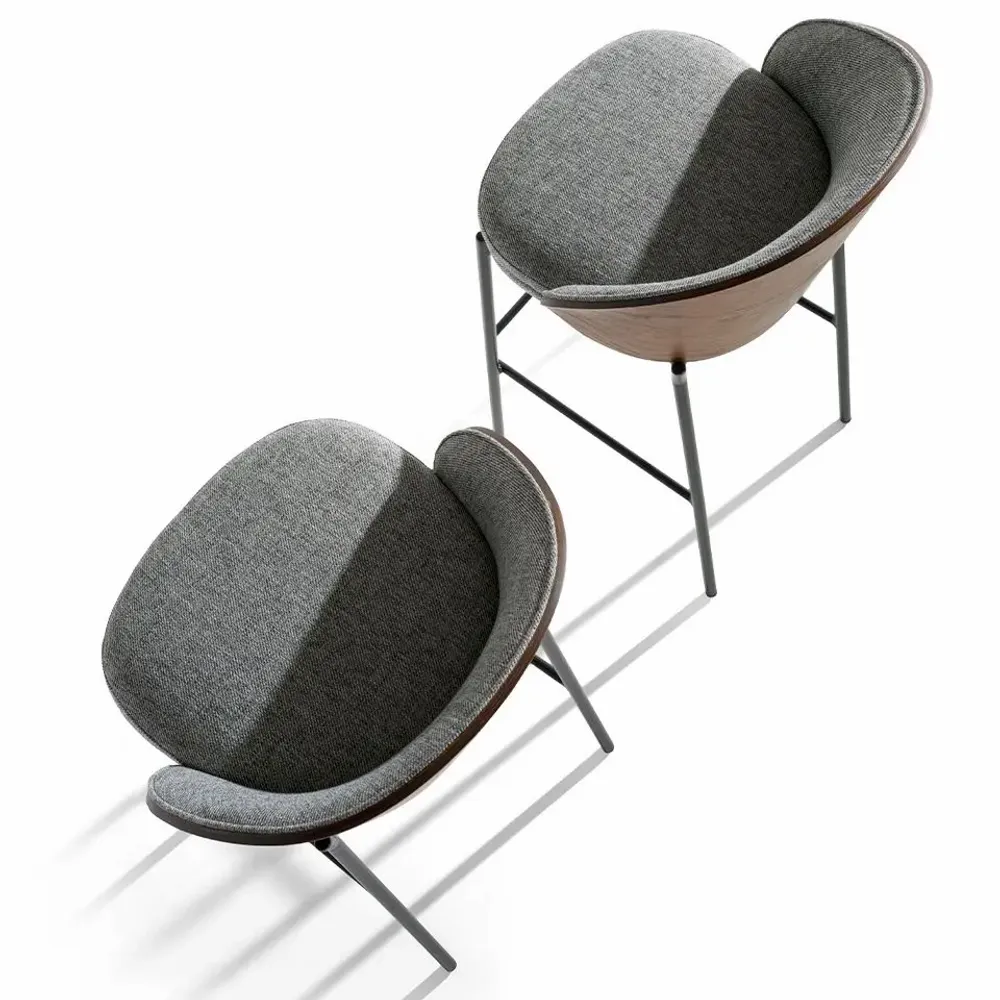 Chaises - Tabouret en tissu gris et noyer - ANGEL CERDÁ