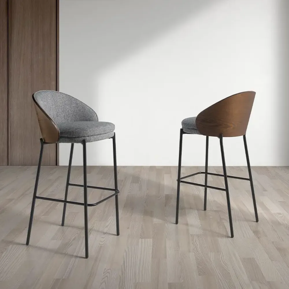 Chaises - Tabouret en tissu gris et noyer - ANGEL CERDÁ