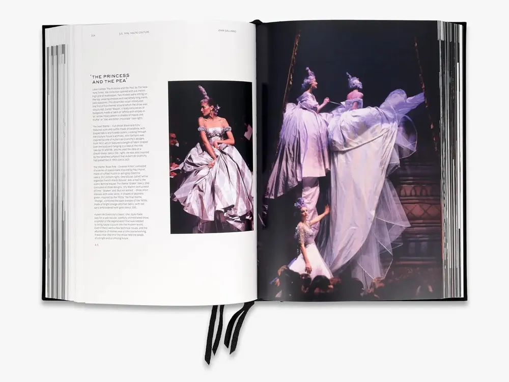 Objets de décoration - Givenchy Catwalk | Livre. - NEW MAGS