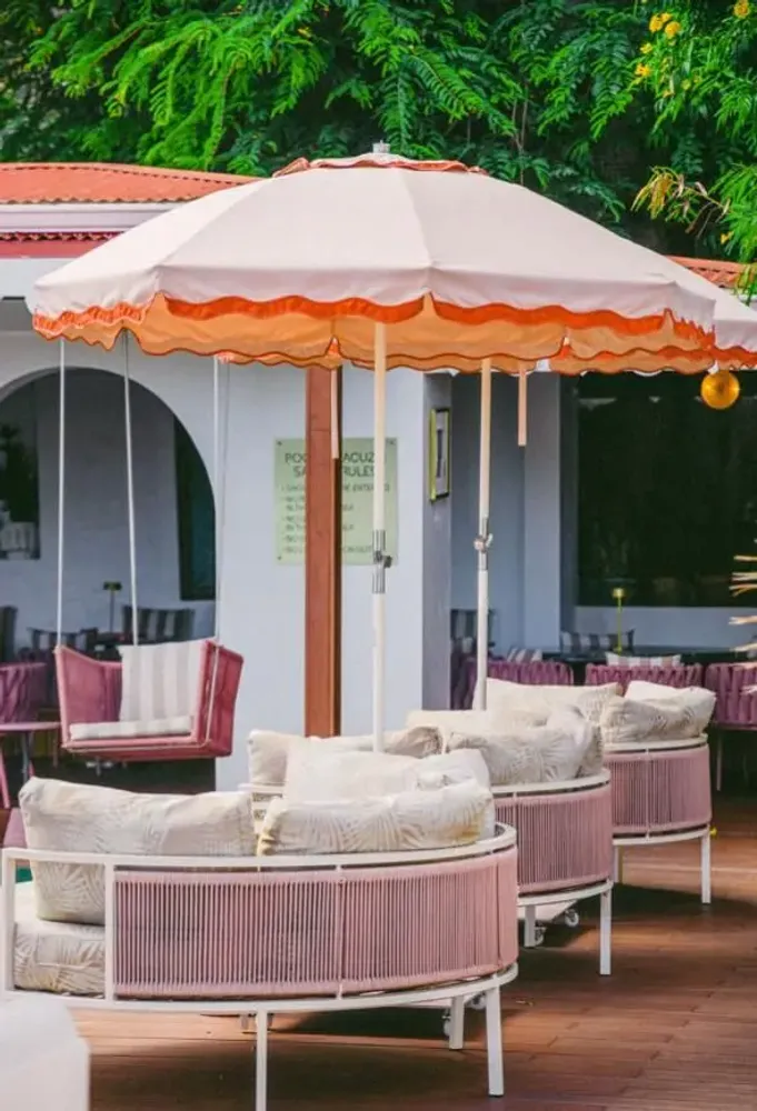 Parasols - The Club Umbrella - BUSINESS & PLEASURE CO.