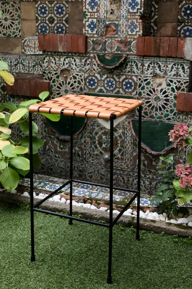 Stools for hospitalities & contracts - Woven stool - SOL & LUNA