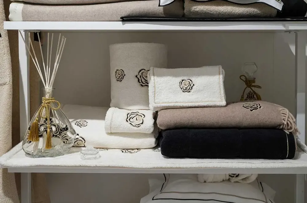 Serviettes de bain - Mod. GOLD And BLACK - MAISON CLAIRE