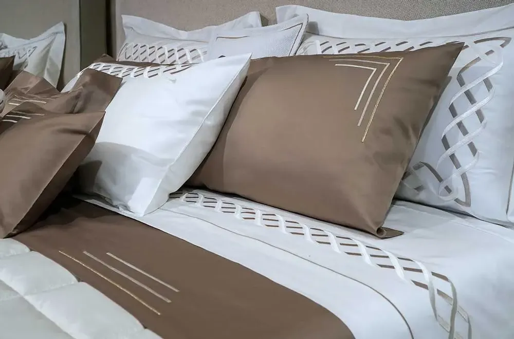 Linge de lit - Mode. Charlotte e Giulia - MAISON CLAIRE