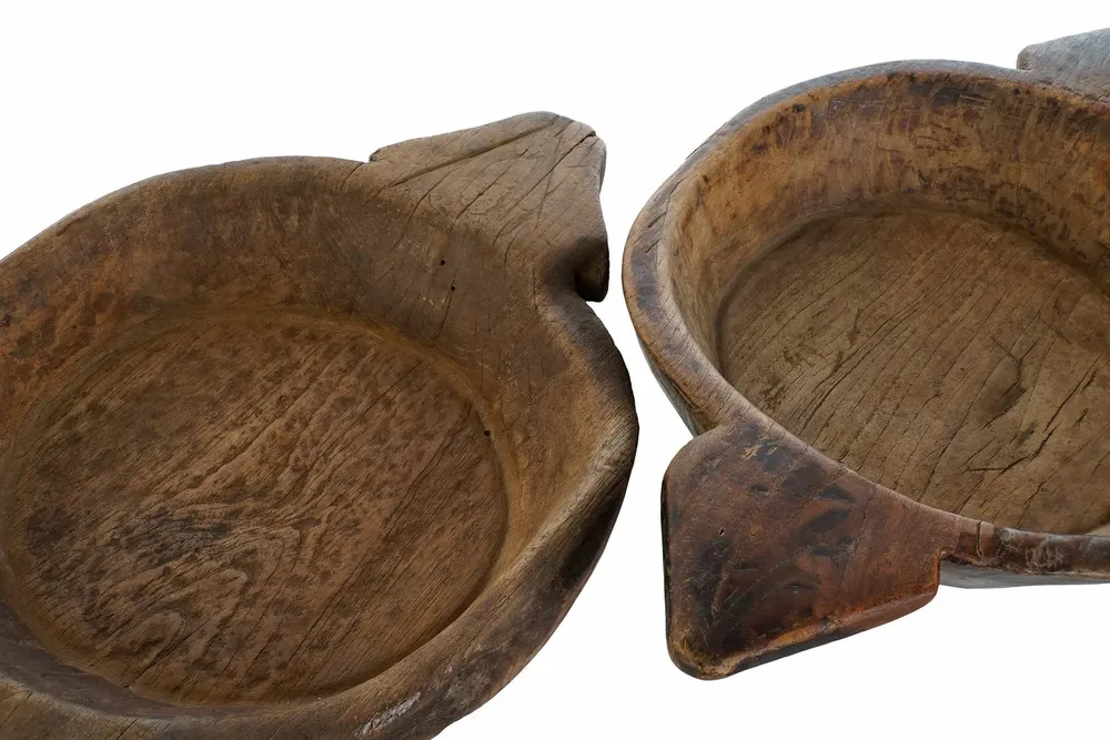 Trays - ANTIQUE TEAK WOOD TRAY 2 ASSORTMENT - ITEM HOME BY ITEM INTERNATIONAL