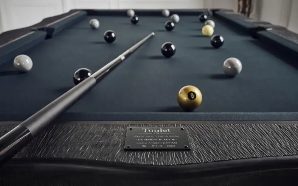 Sculptures, statuettes et miniatures - Billard "Black Bi" - BILLARDS ET BABY-FOOT TOULET
