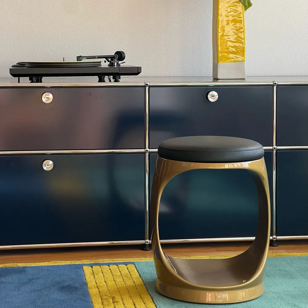 Stools - Signet Ring ı Stool ı Gold - SOFTICATED