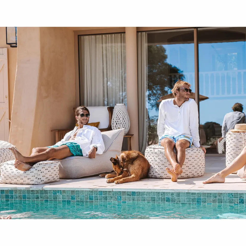 Outdoor space equipments - Round stool with removable cover, footrest, white fabric, multi-colored hair - MX HOME