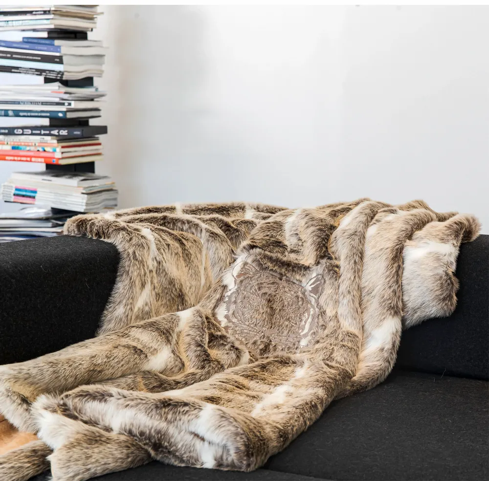 Tissus pour extérieurs - Plaid en fausse fourrure brodé marron clair - MX HOME