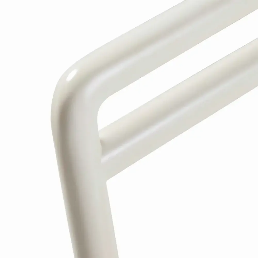 Chaises - Chaise en chêne laqué SIGNATURE - CFOC