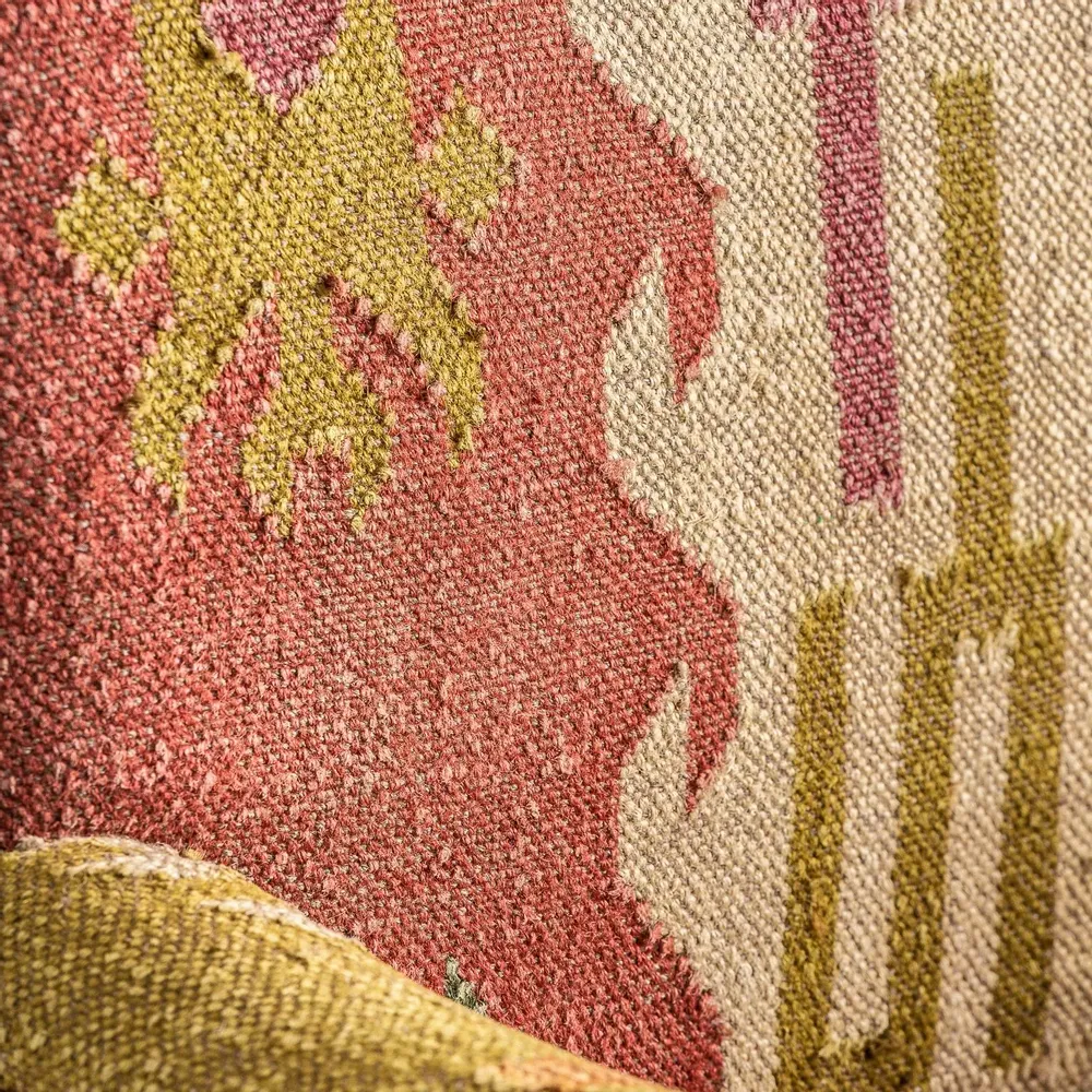 Fauteuils - Fauteuil en bois de mangue tons clairs kilim en 82x83x90 cm - VICAL