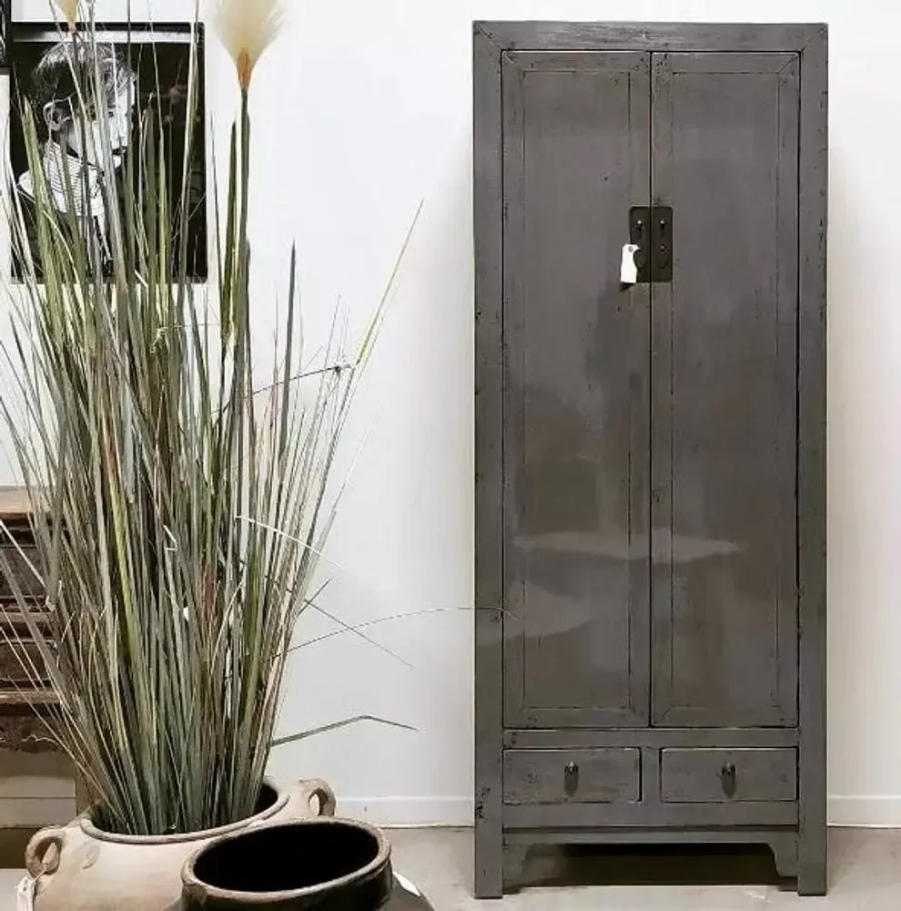 Wardrobe - Large lacquered cabinet - PAGODA INTERNATIONAL