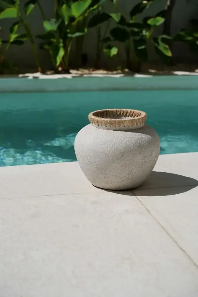 Vases - Le Vase Styly - Béton Naturel - L - BAZAR BIZAR LIVING